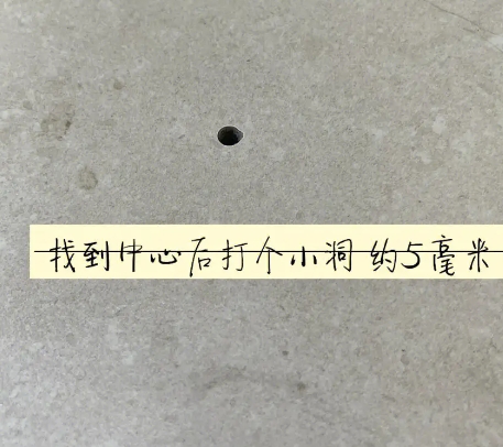 隆子瓷砖空鼓维修公司专业解答在瓷砖铺贴过程中，如果砂料搅拌不均匀，将会带来以下问题